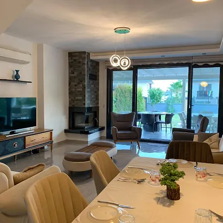 özel Havuzlu Lüx * Kusadasi